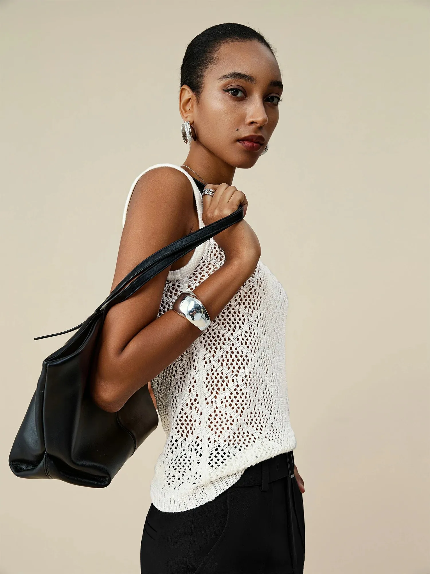 Amoretu Lyocell & Wool U-Neck Simple Vest