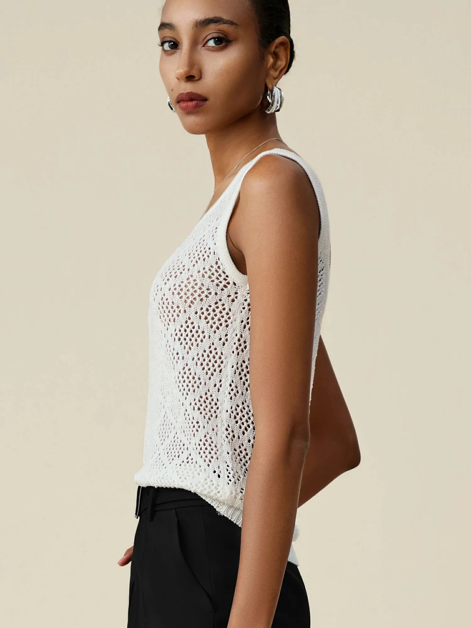 Amoretu Lyocell & Wool U-Neck Simple Vest
