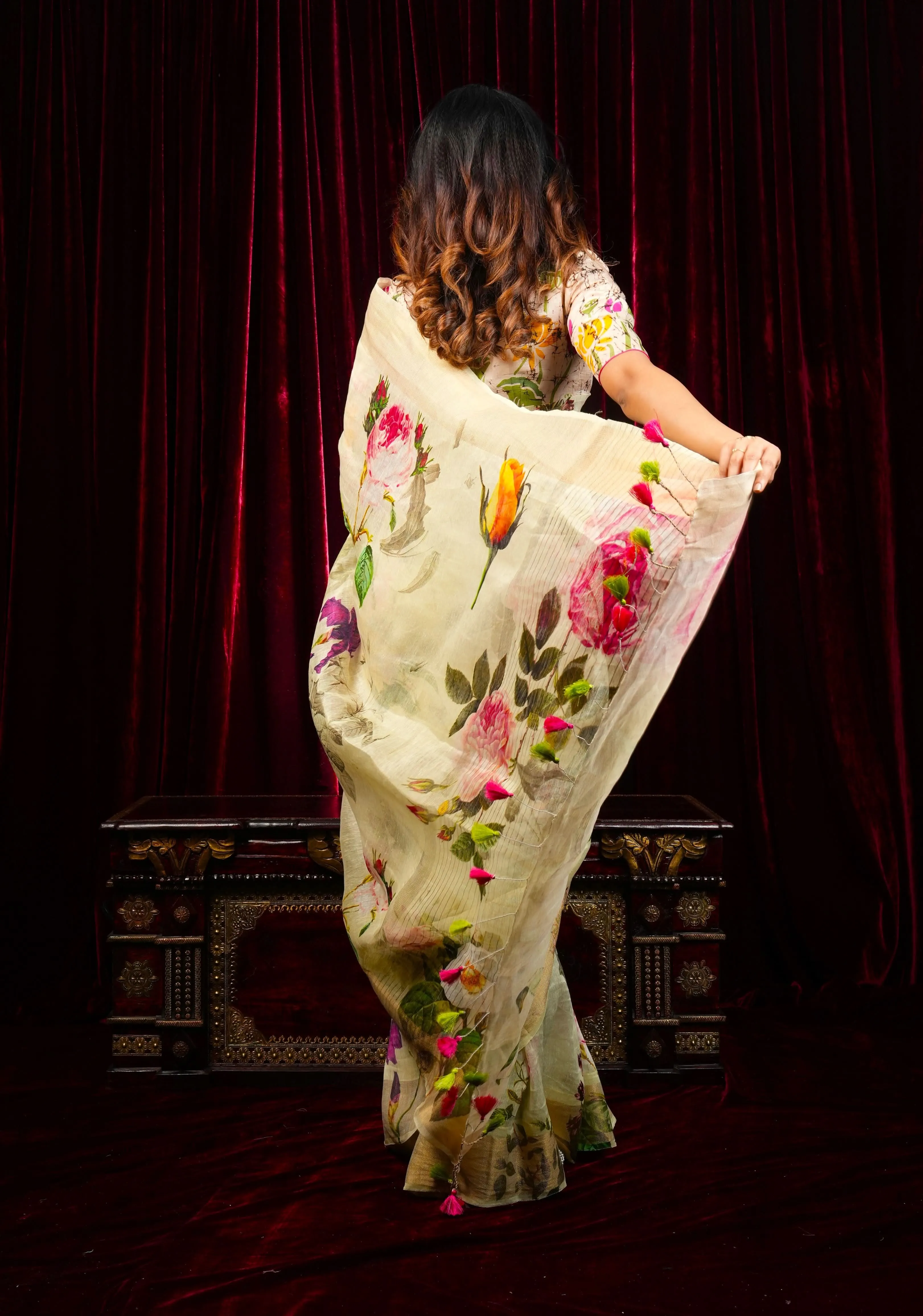 Charming Cream Floral Print Silk Linen Saree with long tassels